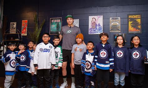 Robo Ignites Hockey Dreams .